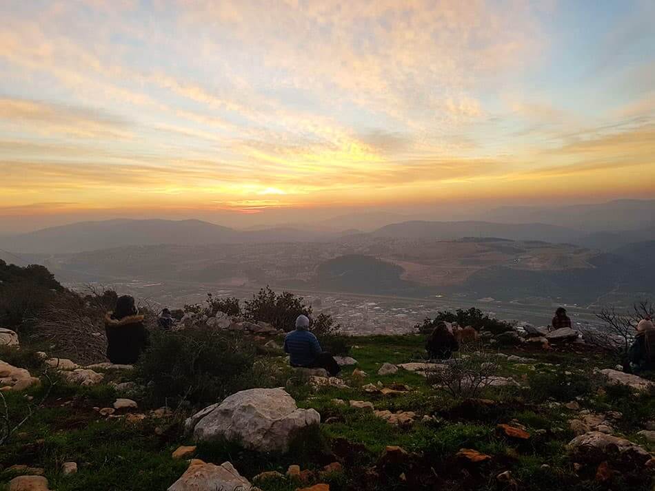 בית-הבריאות-נופים-זריחה-שקיעה-חדרי-אירוח-סדנאות-ריפוי-טבעי-הארה